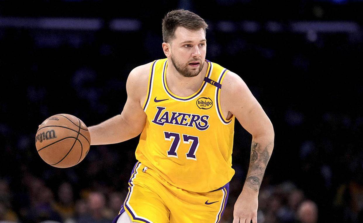 南宫28-东契奇重返赛场，表现优异首场状态出色，G2观众沸腾！