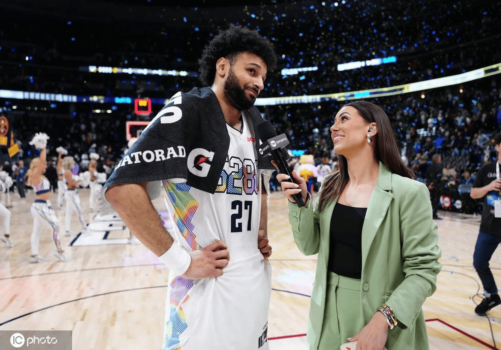 南宫-包含穆古鲁扎重要时刻重要助攻，法国队带队取胜！观众掌声雷动的词条