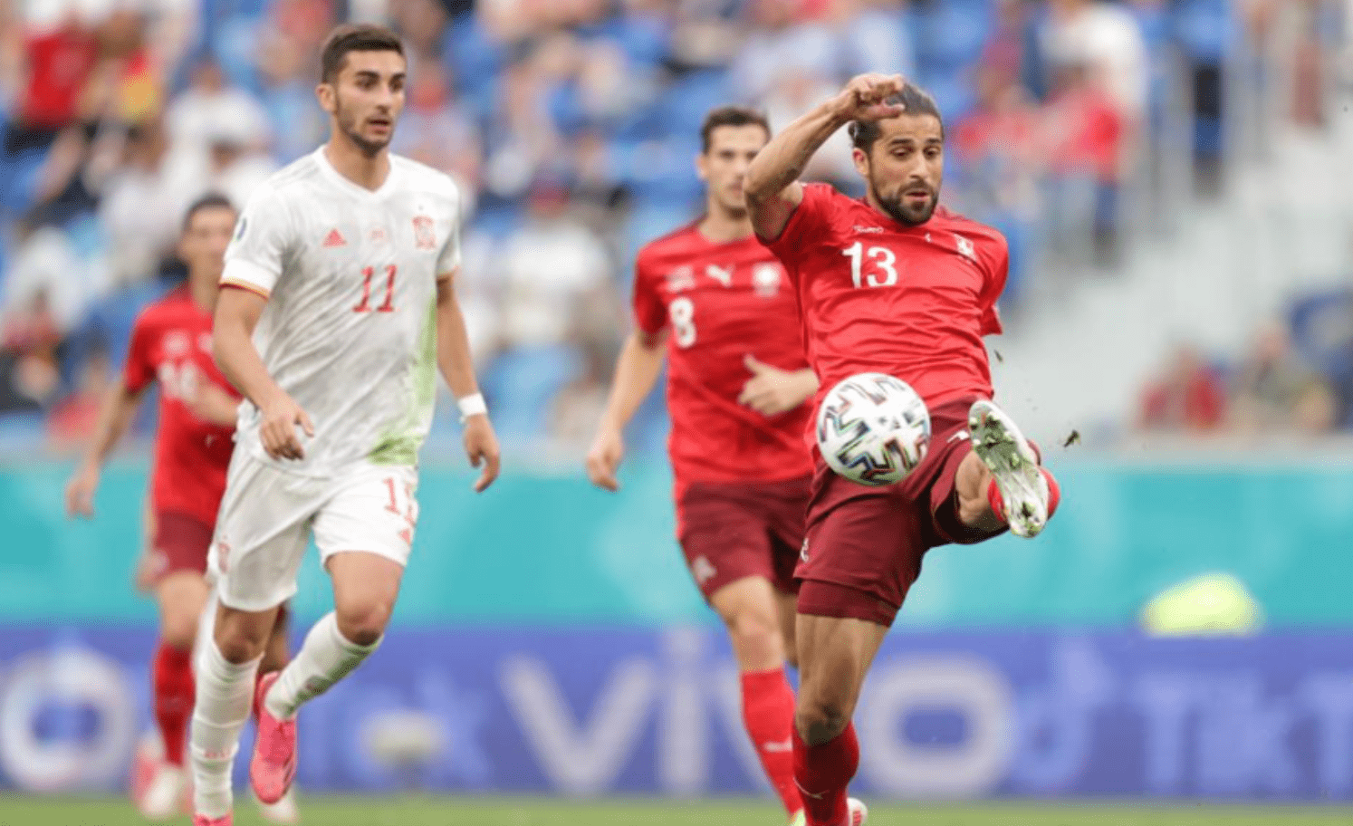 南宫28-关于西亚卡姆爆冷击败瑞士队，出色防守引爆全场！的信息