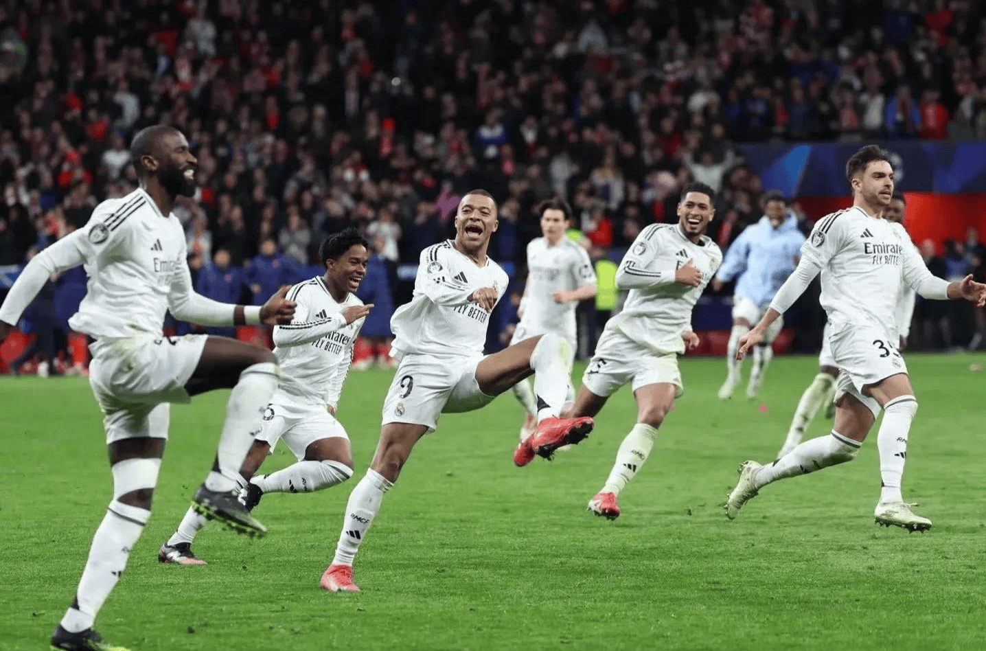 C罗爆冷击败加拿大队,战术调整引爆全场!的简单介绍 C罗爆冷击败加拿大队,战术调整引爆全场!的简单介绍